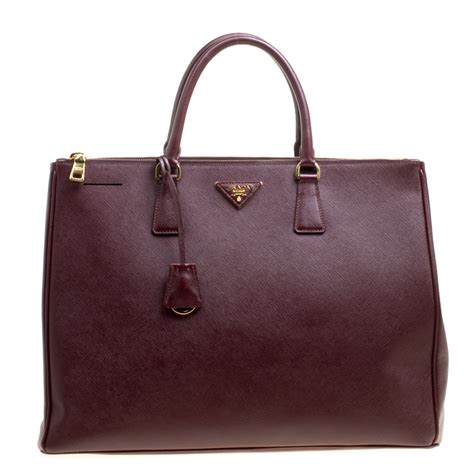 prada saffiano leather handbag burgundy|prada saffiano lux tote large.